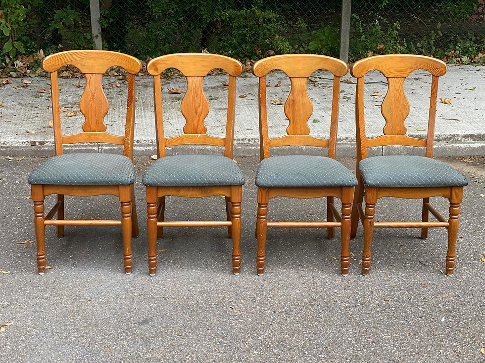 Miniature : 4 chaises landaises à crosses bois massif et tissu gris