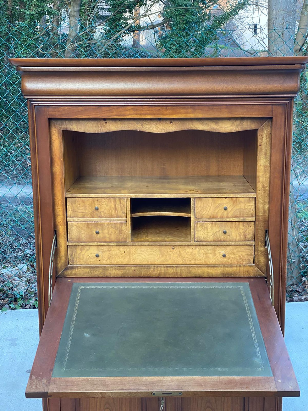 Miniature : Secrétaire Louis Philippe en bois massif finition satinée
