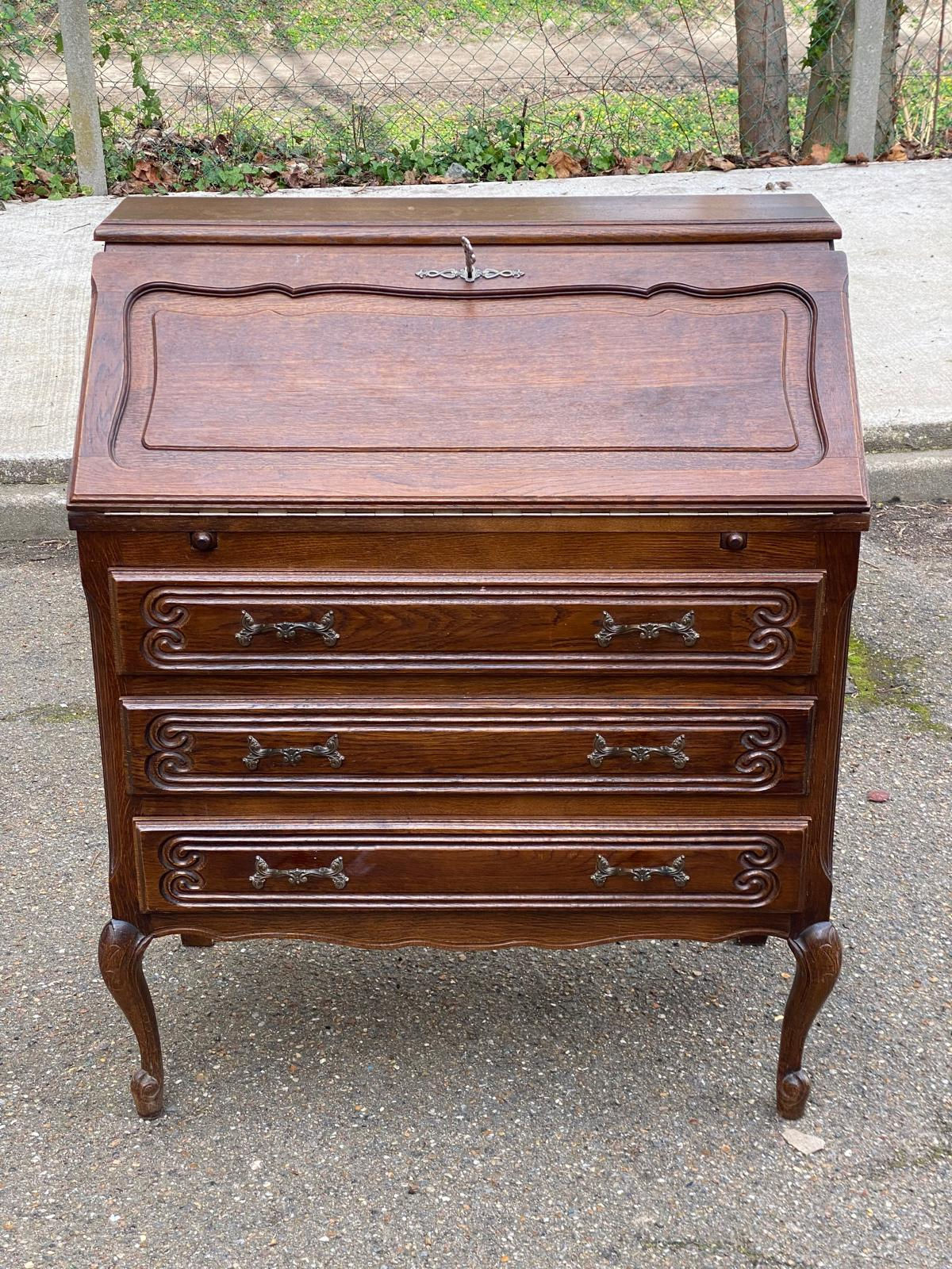 Bureau secrétaire scriban sous pente avec 3 tiroirs style Louis XV