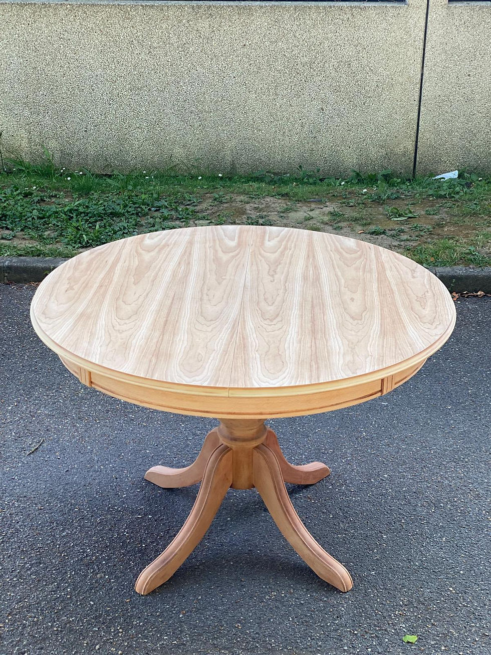 Table à manger ronde extensible pied central rénovée en bois brut 150cm