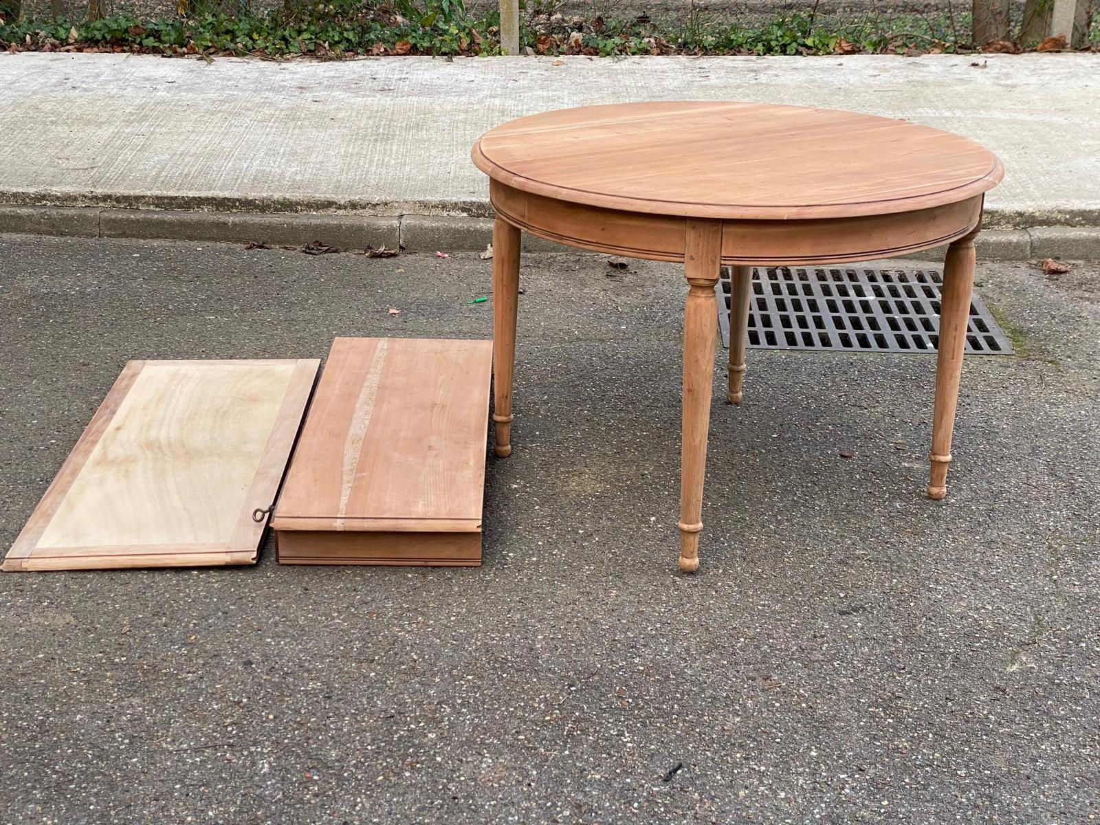 Table à manger ronde extensible rénovée Louis Philippe 110-200cm 19ème