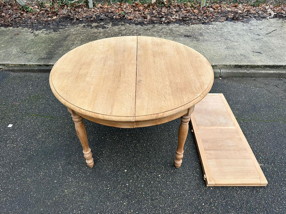 Miniature : Table à manger ronde extensible Louis Philippe XIXème rénovée 200cm