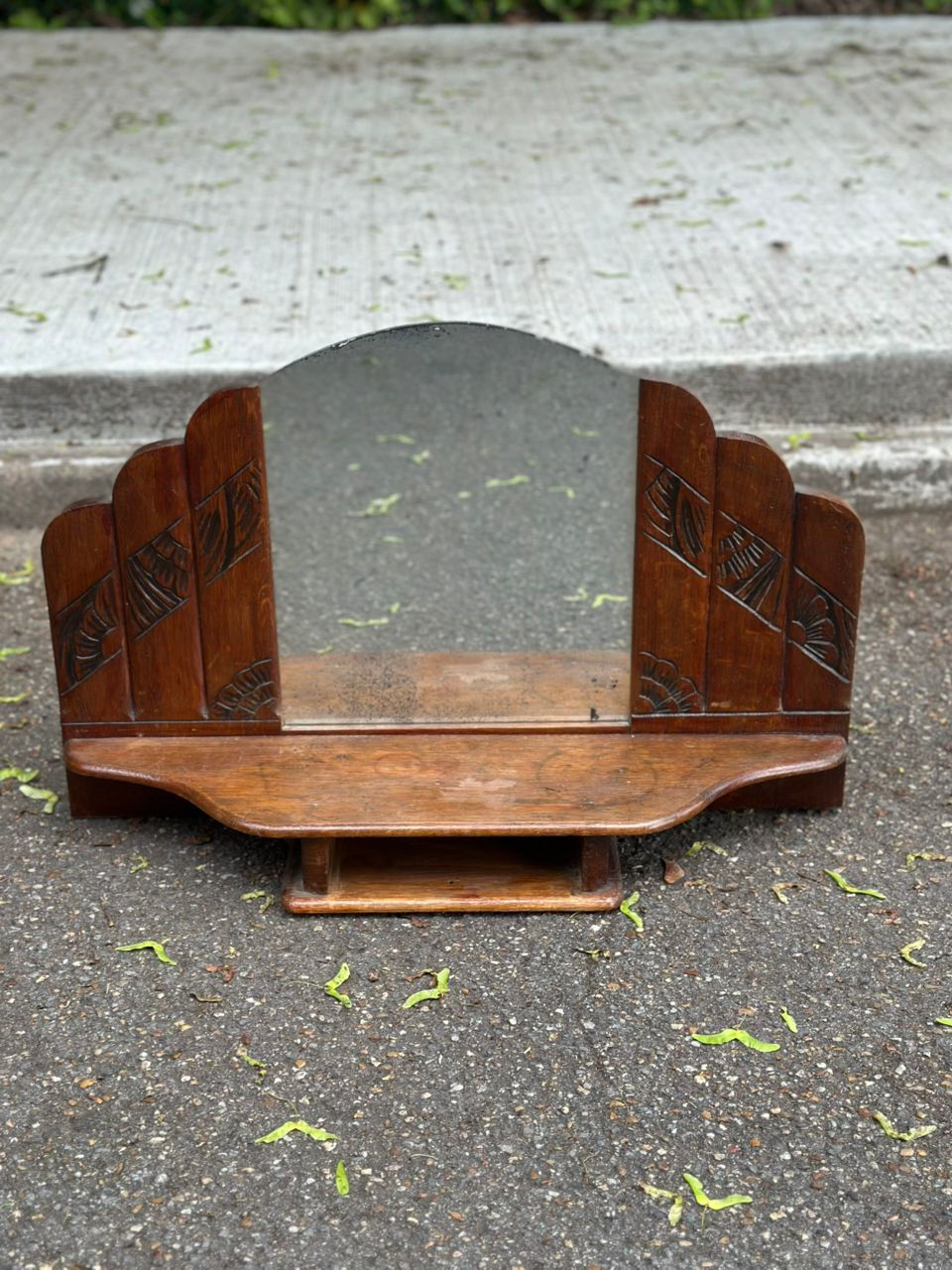 Miroir de coiffeuse art déco 1950 en chêne massif