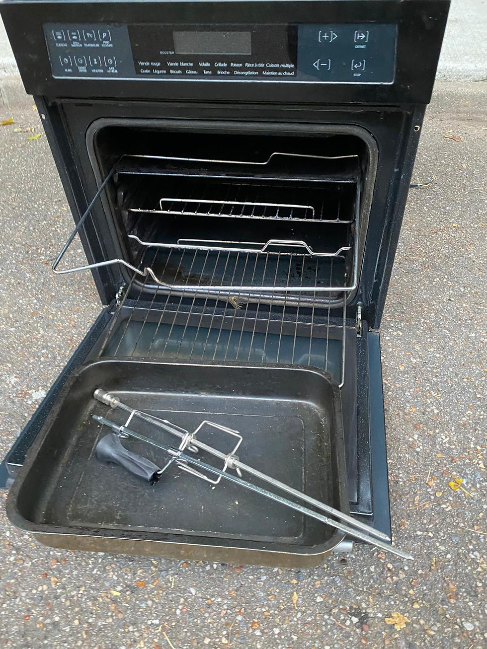 Miniature : Four encastrable Sauter en bon état 60x60cm