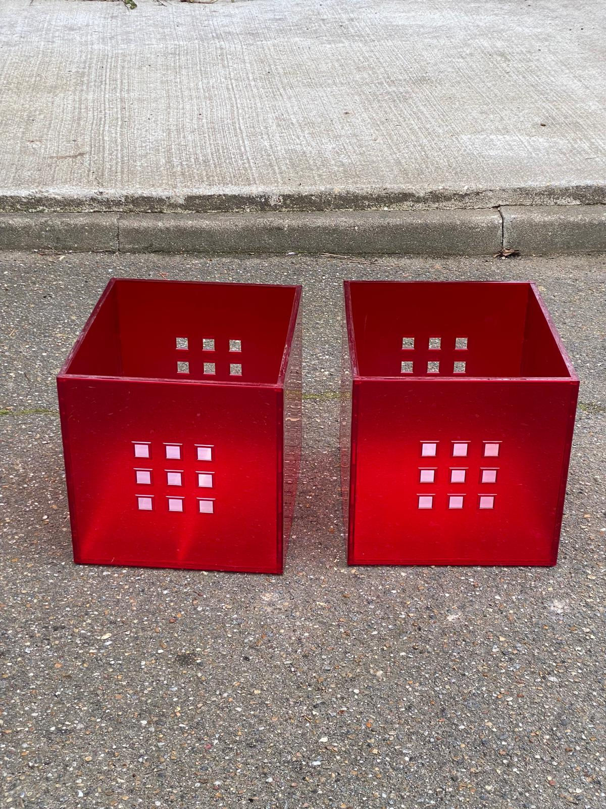 2 boîtes de rangements accessoires ikea lekman kallax rouge