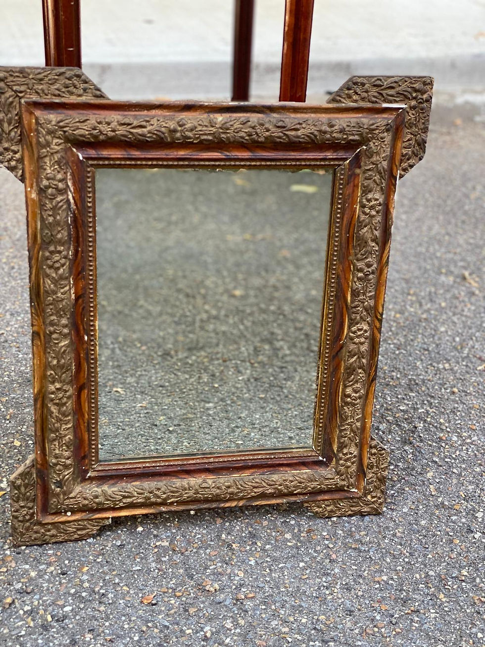 Miroir antique Louis Philippe du 17ème siècle 46x56cm