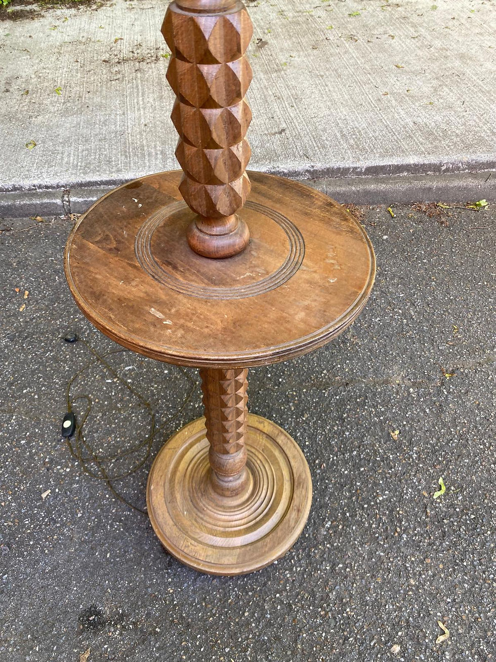 Miniature : Lampadaire art déco en bois massif style Charles Dudouyt 1950