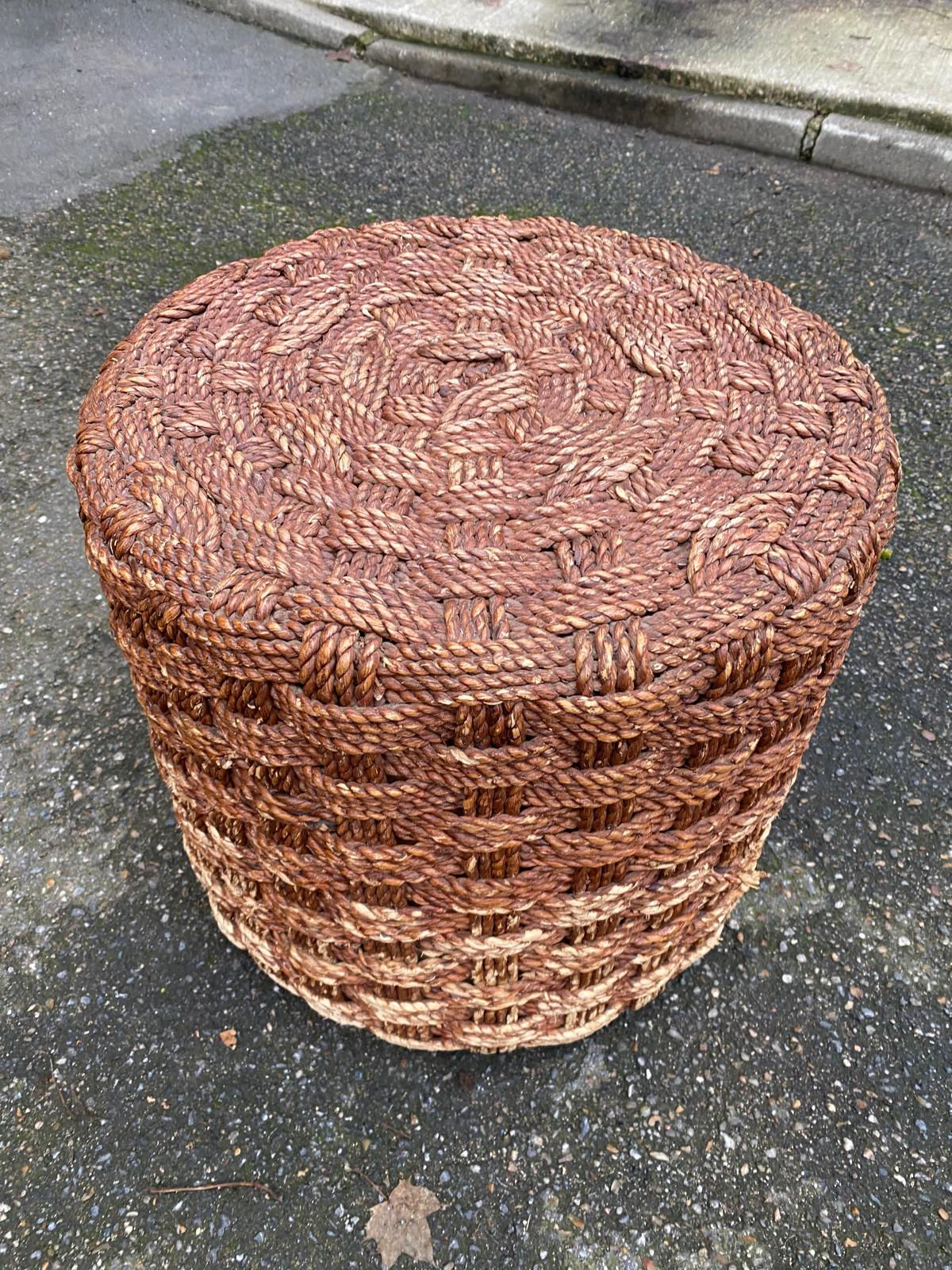 Tabouret vintage rond en corde tressée