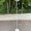 Miniature : Lampadaire italien vintage blanc à coupole ronde