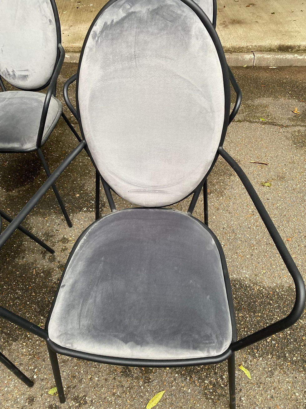 Miniature : 6 chaises à manger médaillon noir et velours gris avec accoudoir