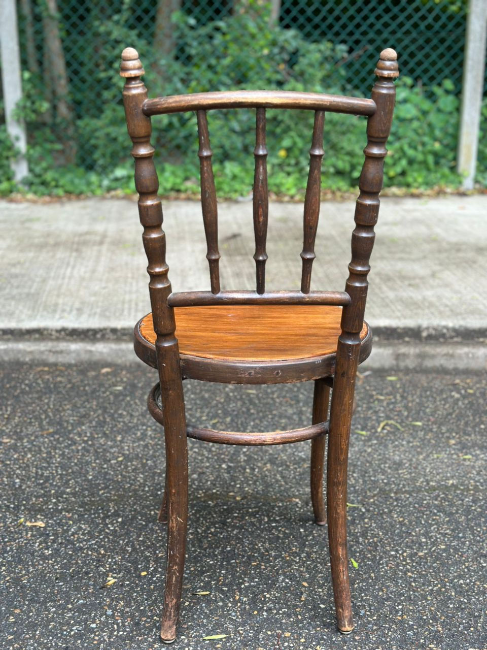 Miniature : Chaise bistrot vintage du 19è en bois massif courbé style Thonet