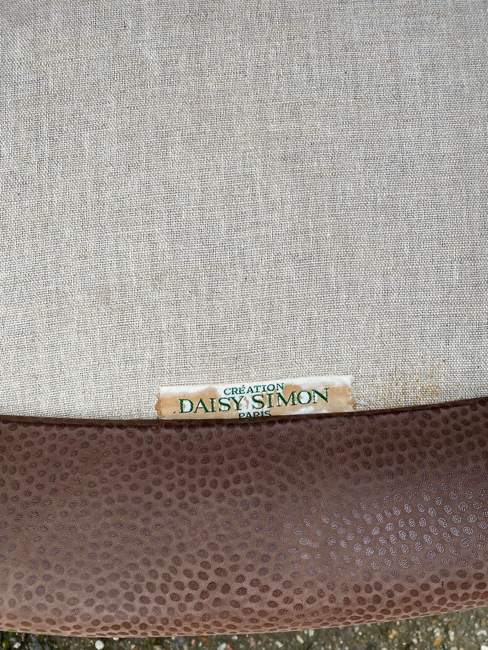 Miniature : Fauteuil club art déco Daisy Simon en cuir beige et bois