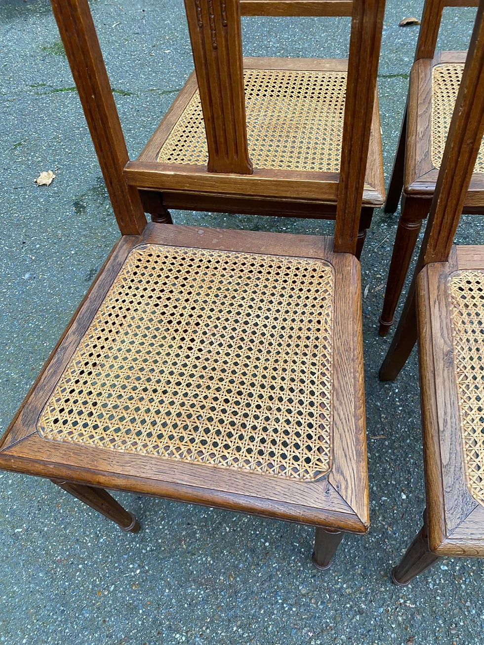 Miniature : 4 chaises art déco chêne massif cannées 1950 avec pieds ronds