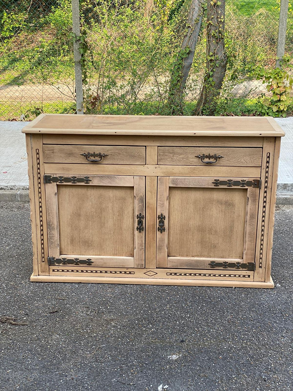 Miniature : Buffet parisien du 18ème siècle rénové en bois brut 150cm