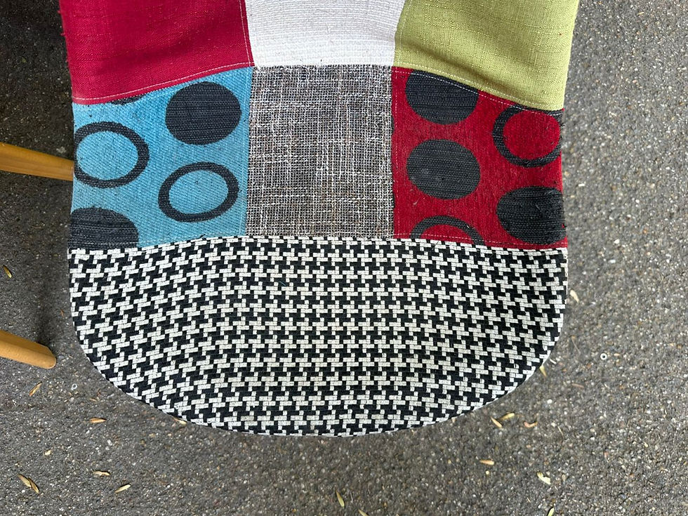 Miniature : 4 chaises à manger scandinaves patchwork en chêne et tissu