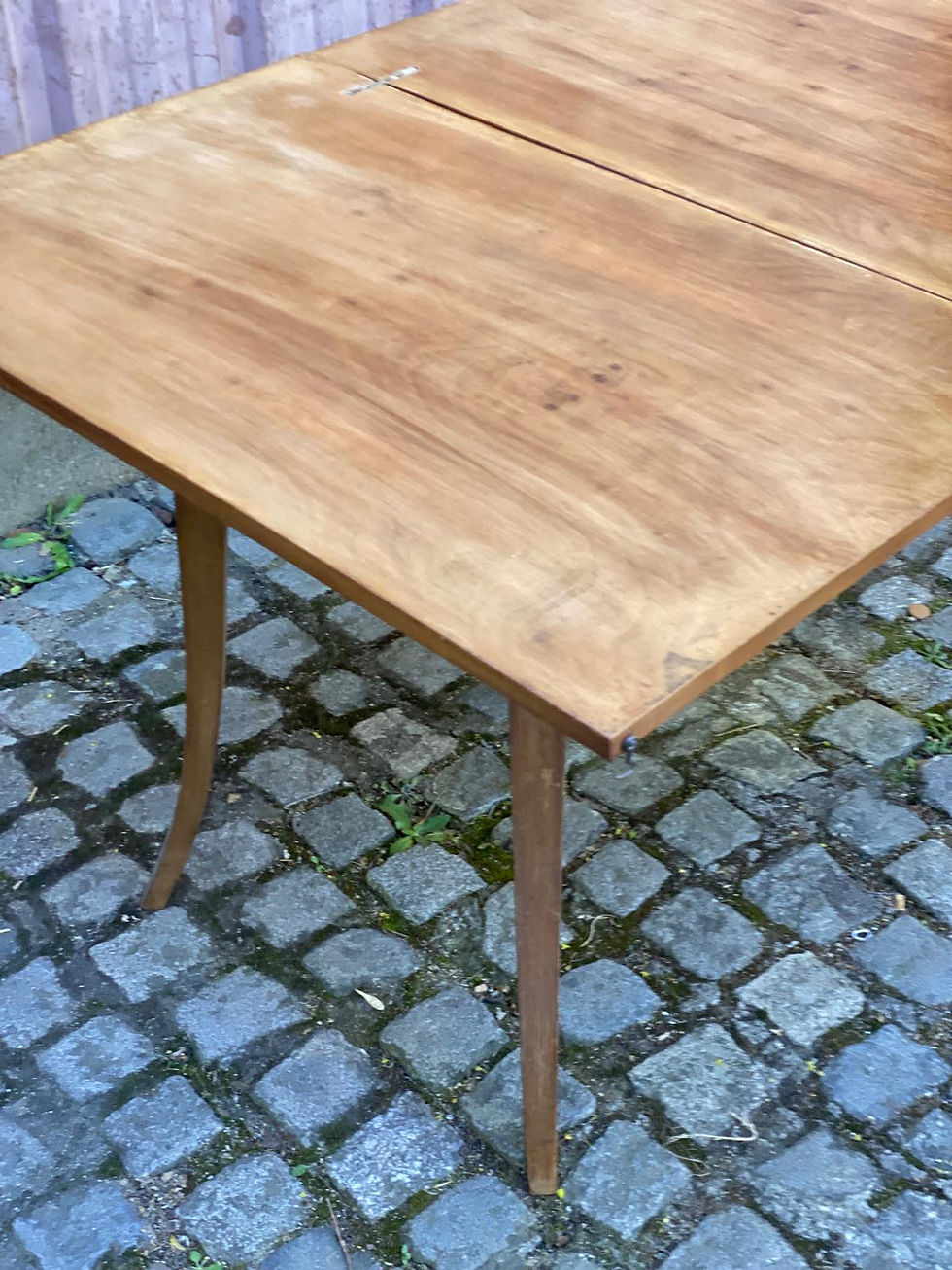 Miniature : Table portefeuille vintage Louis XV extensible avec rangement en noyer du 19ème