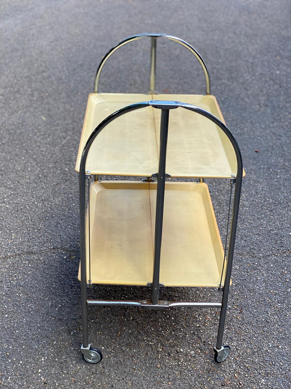 Miniature : Desserte pliable en acier et bois jaune sur roulettes