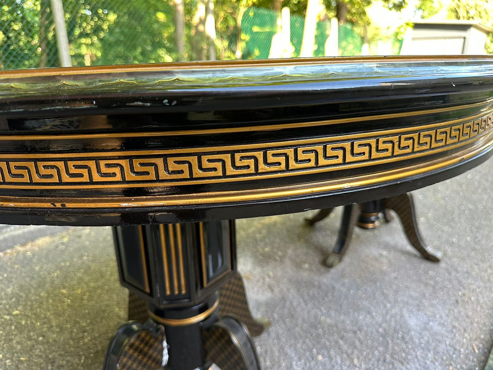 Miniature : Table de salle à manger extensible ovale en laque de style Chinoiserie années 50