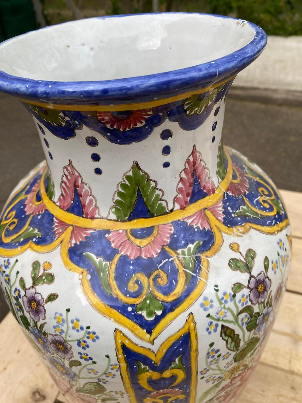 Miniature : Vase portugais en céramique peint à la main dans les années 98