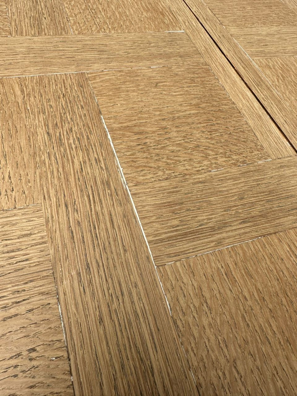 Miniature : Grande table de repas ronde/ovale campagne chic en chêne décapé avec allonges
