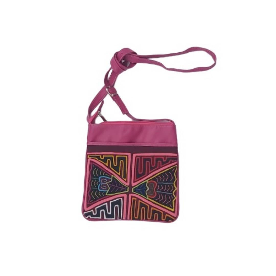 Kuna-Mola - KMH00394