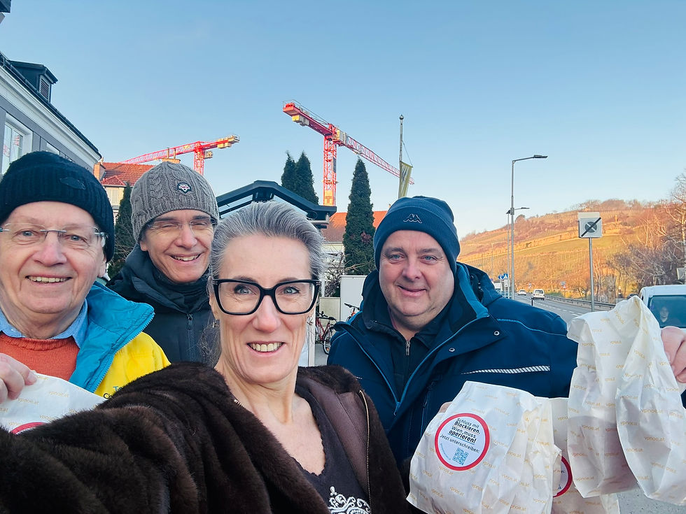 Willibald Eigner, Alexander Weber, Lisa Heigl-Rajchl und Ortsvorsteher Martin Trat informierten die Weidlinger Bevölkerung in der Früh über die Aktion "Gastpatienten"