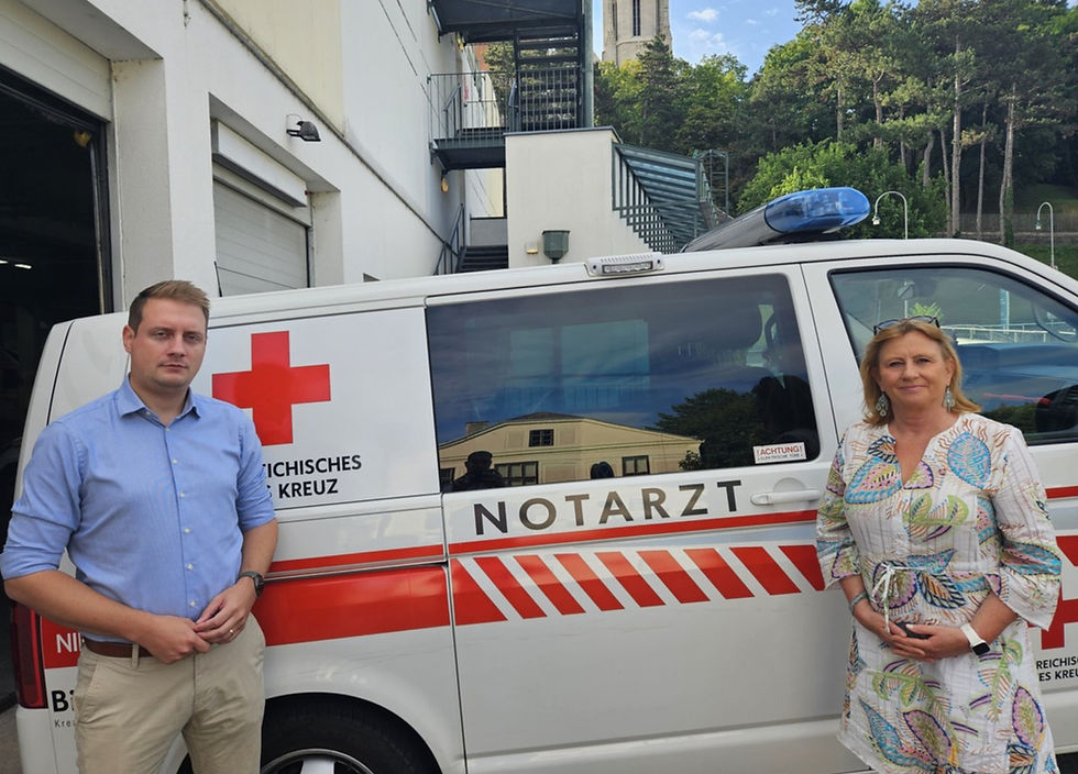 Bild: Die lückenlose Notfallversorgung muss in der drittgrößten Stadt Niederösterreichs auch künftig gewährleistet sein“, betonen Vizebürgermeisterin Dr. Maria T. Eder und Blaulichtstadtrat Florian Havel.