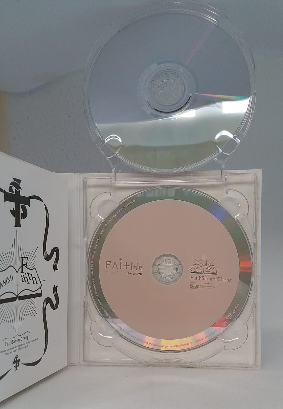 縮圖：鄭秀文 - Faith 信 (CD +DVD)