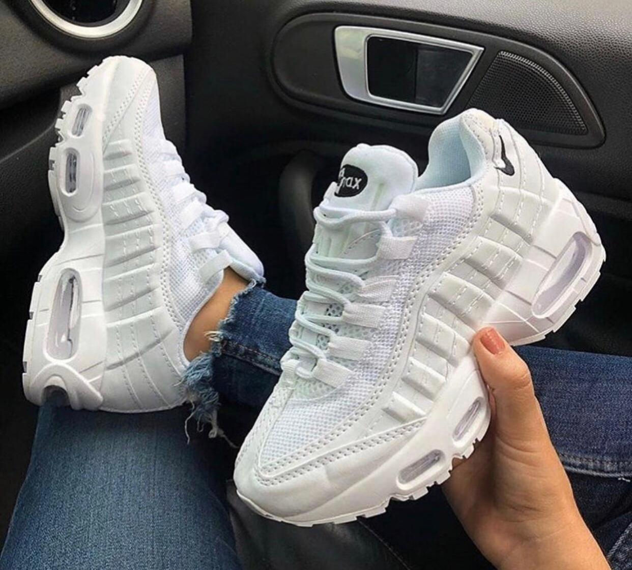 NIKE 7 CÁMARAS...... DAMA