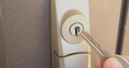 ディンプルキー