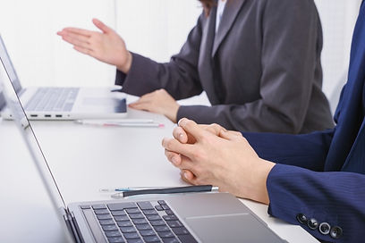 パソコンを使って会議