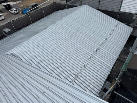 一宮市：工場屋根カバー工事