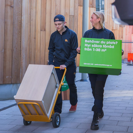 Moving and Transport Youth power