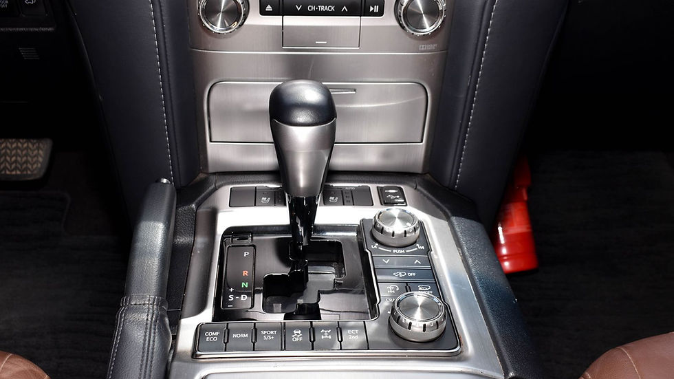 Миниатюра: Toyota Land Cruiser VXS Grand Touring white at 777 Cars
