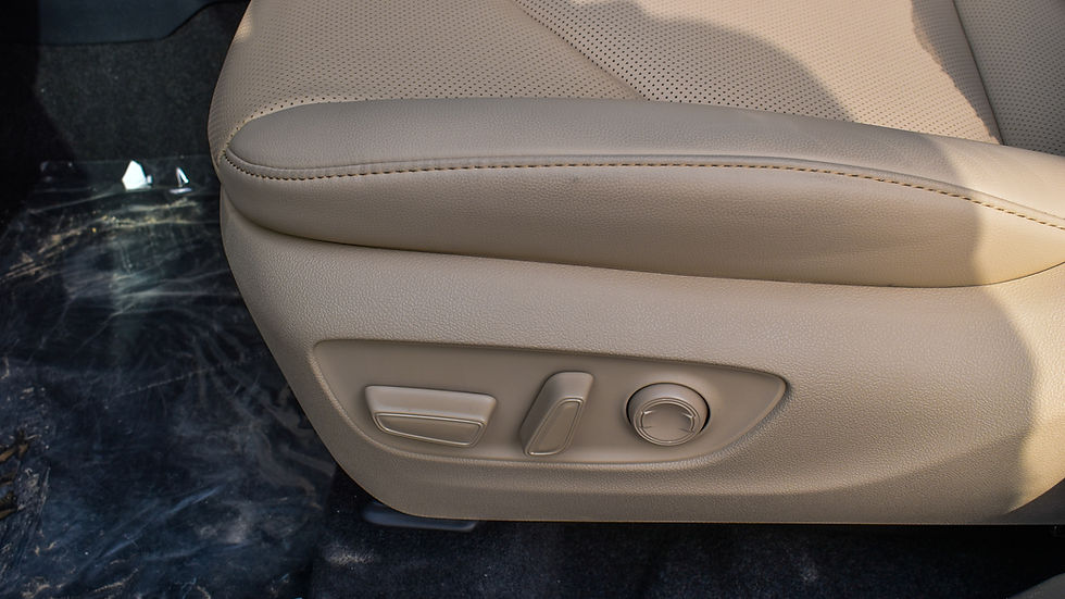 الصورة المصغرة: Image of Toyota Highlander Hybrid at 777 Cars