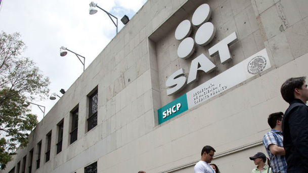 SAT REVISA EMPRESAS QUE NO EMITEN FACTURAS