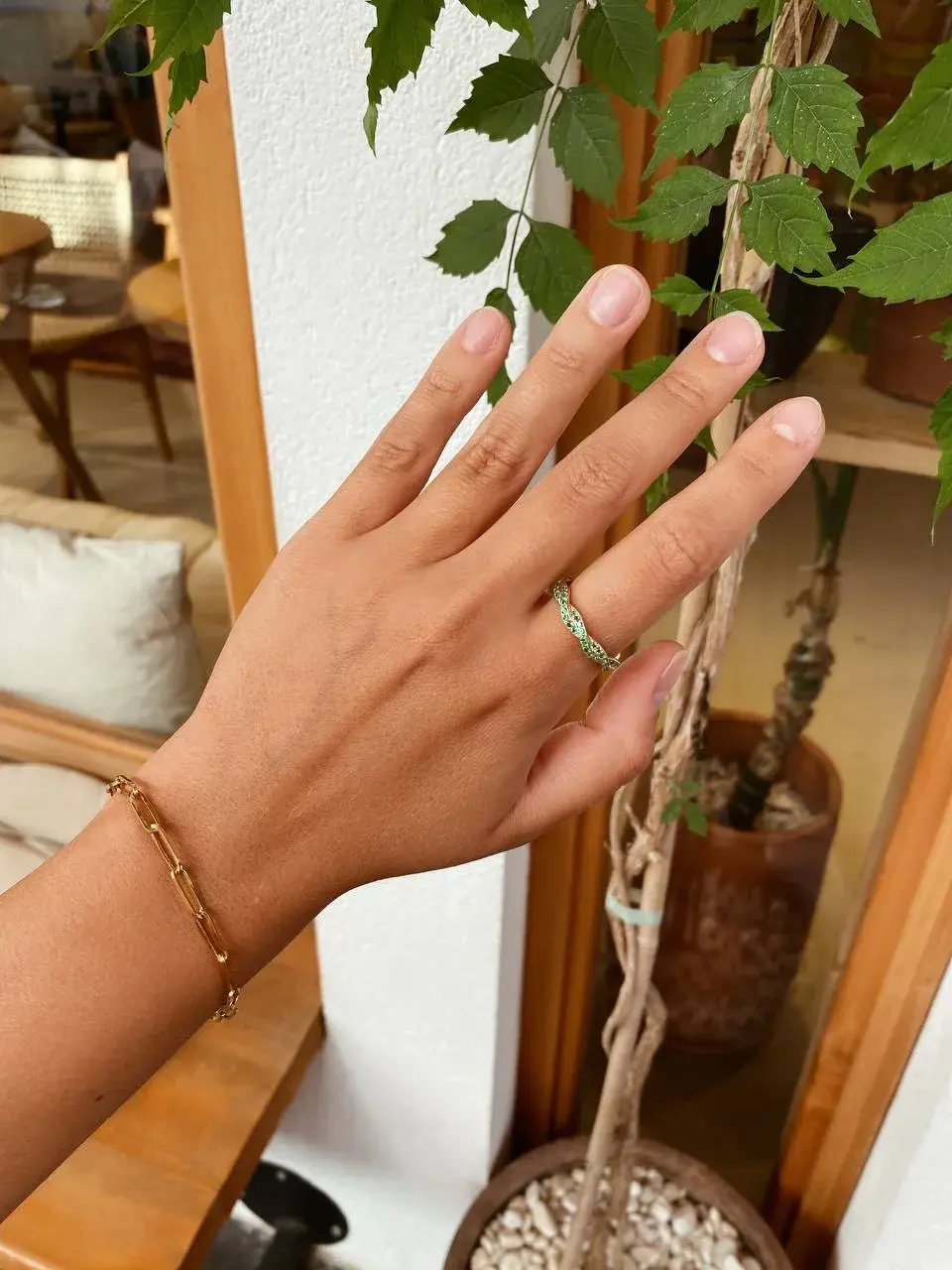 Thumbnail: twisted Ring 14K gold  on hand