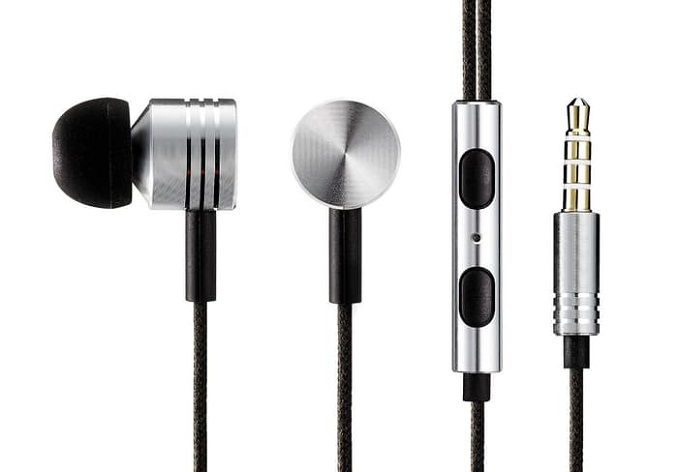 Earphone dengan mic