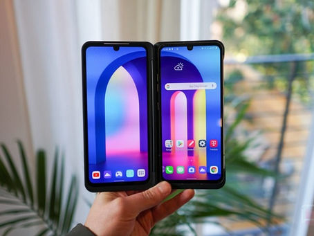 LG V60 ThinQ 5G dengan Muncul Dual Screen