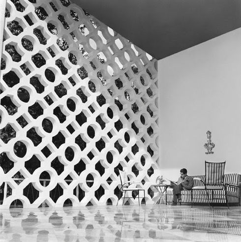 Round Table Meeting Debut