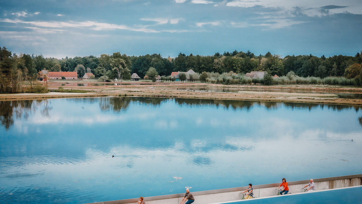 HANGAR58 FAMILIEDAGEN Bokrijk Fietsen door het Water 