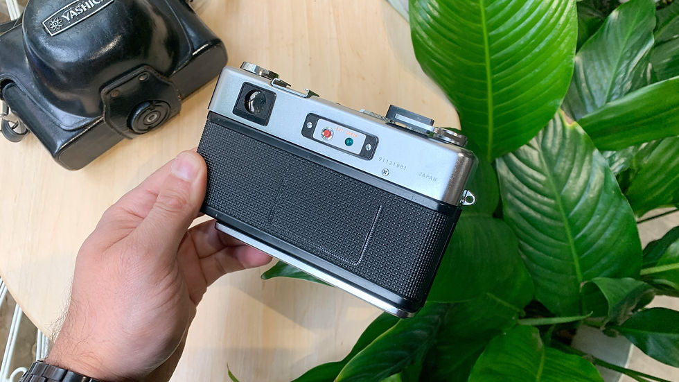 Miniaturbild: Yashica Electro 35G Chrom + Original Lederetui - SAUBER