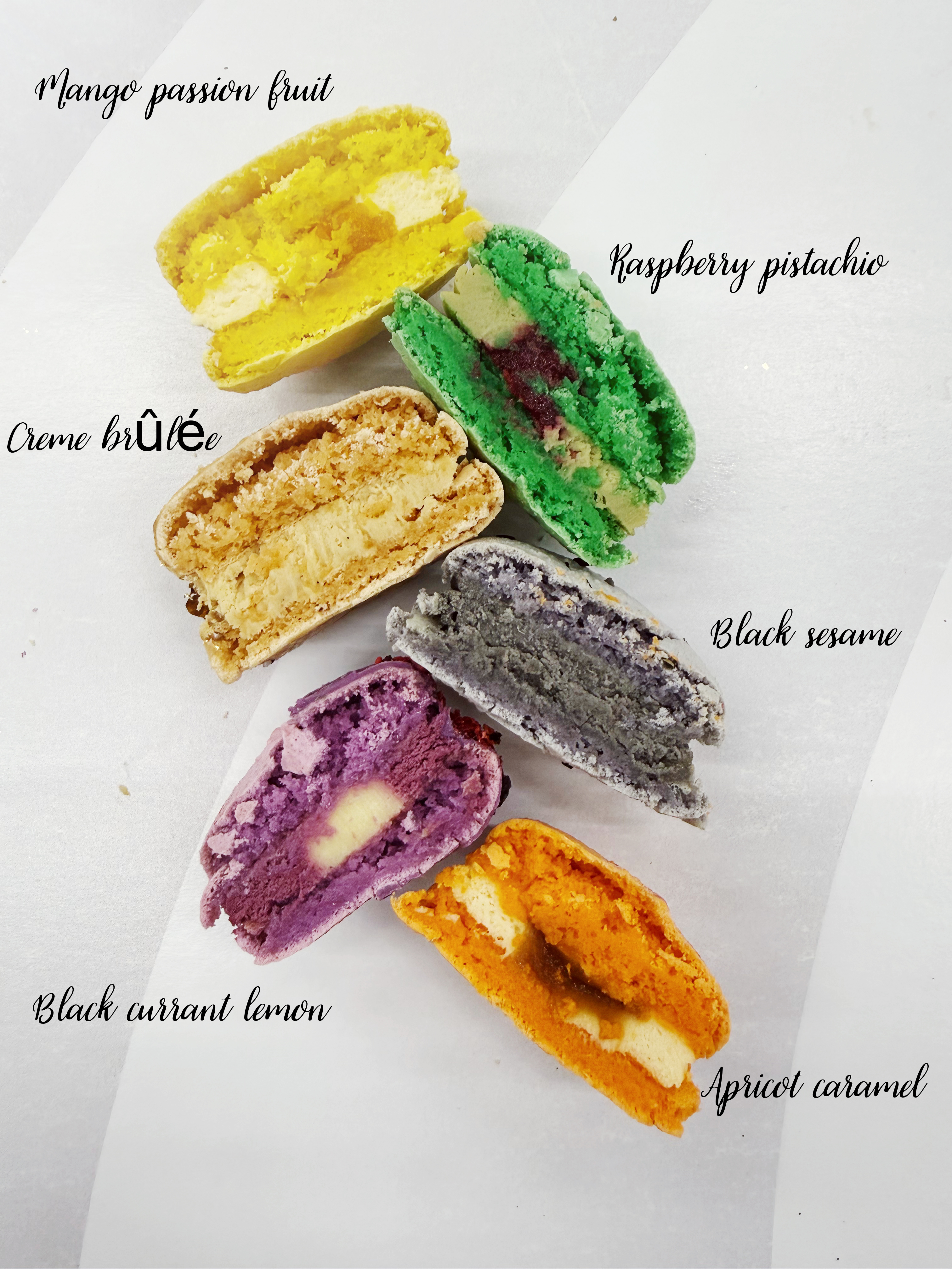 Valentine's Day Macarons Set