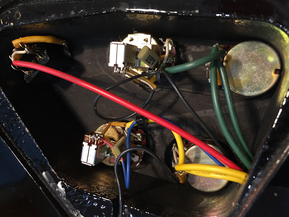 Miniatura: Yamaha SG-1000S