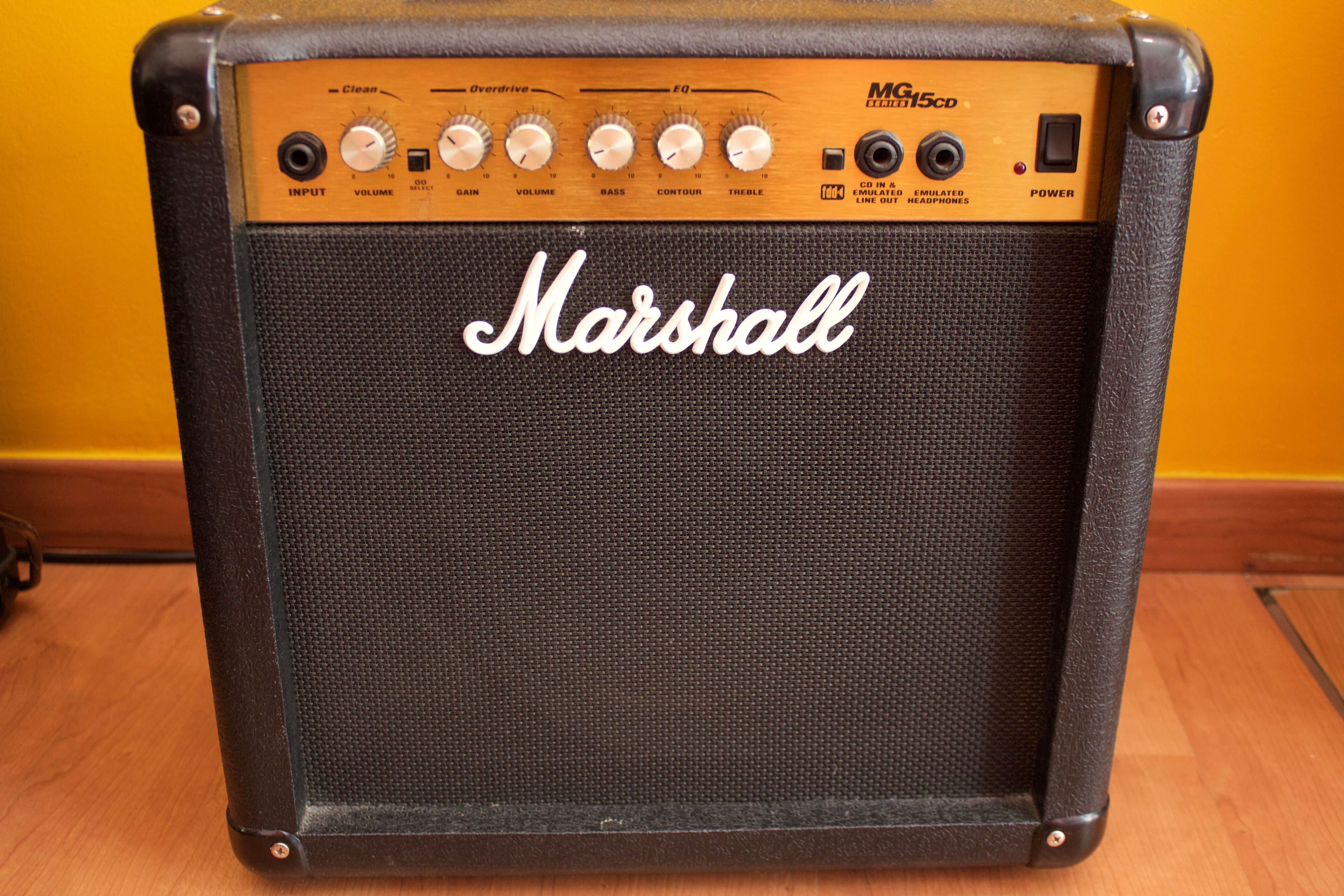 Marshal MG15 CD