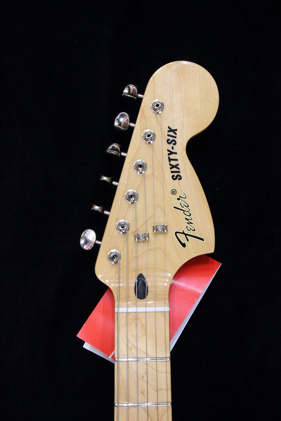 Miniatura: Fender Alternate Reality Sixty Six