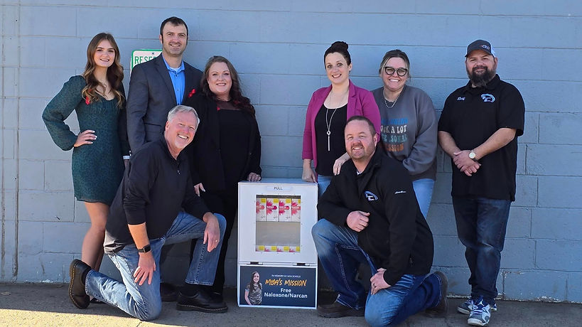 watford-city-news-narcan-box_edited.jpg