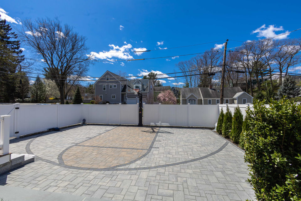 Forest Court - Winchester - Basketball Court