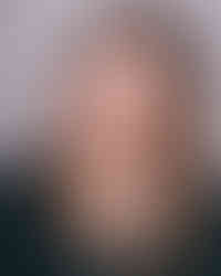 how to choose your headshot as an actor or performer