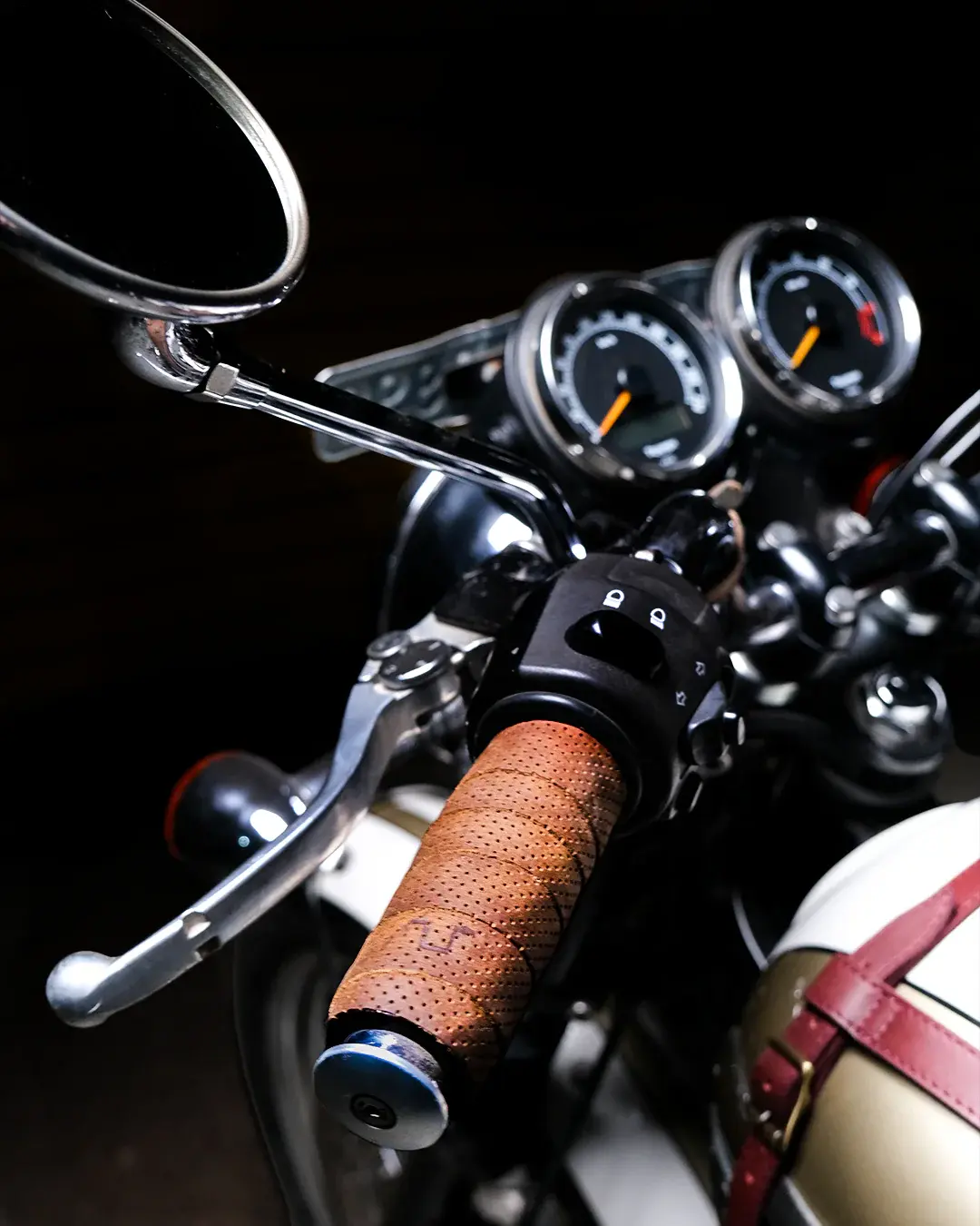 Grips perforados para puño TripMachine Tabaco